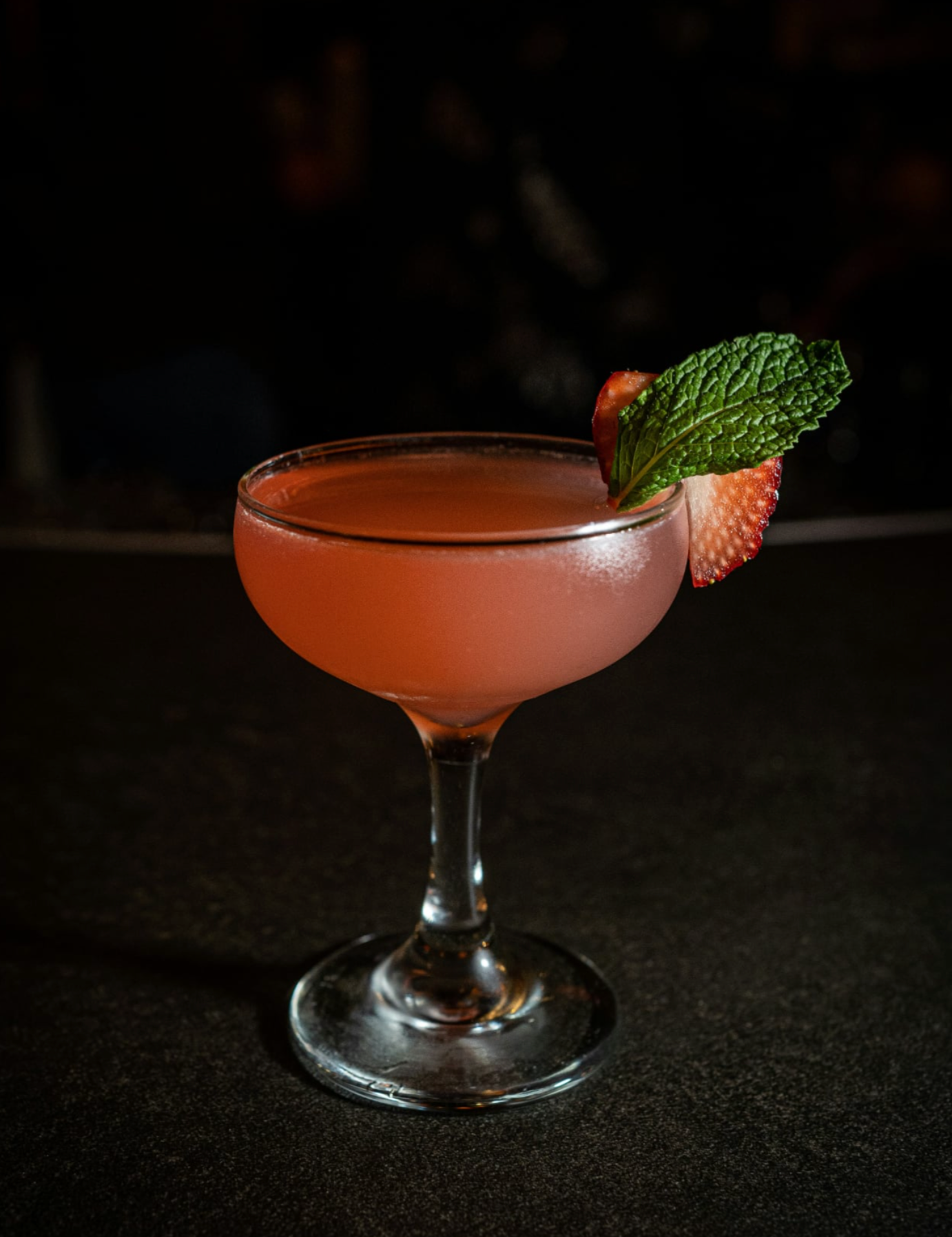 Mojito nordique à la fraise & basilic